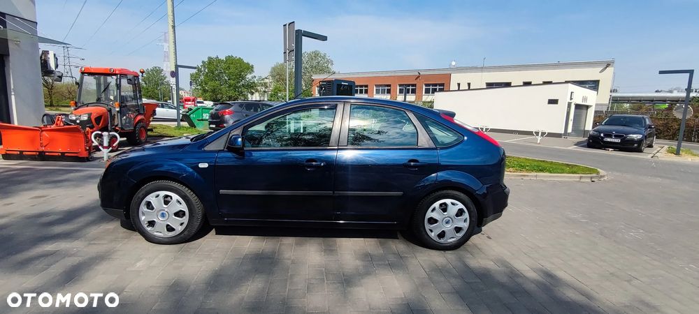 Ford Focus 1.6 Ti-VCT Sport - 2