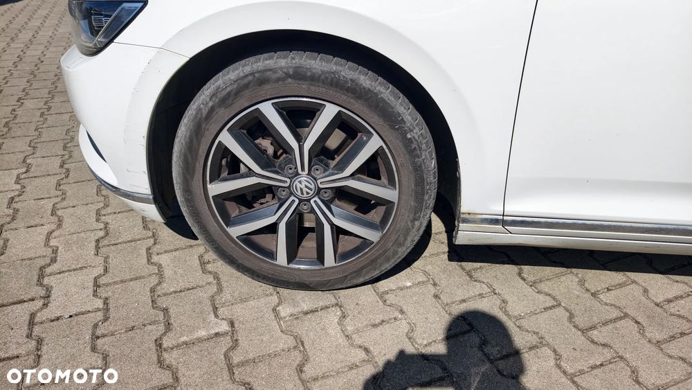 Volkswagen Passat 2.0 TDI BMT 4Mot Highline DSG - 28