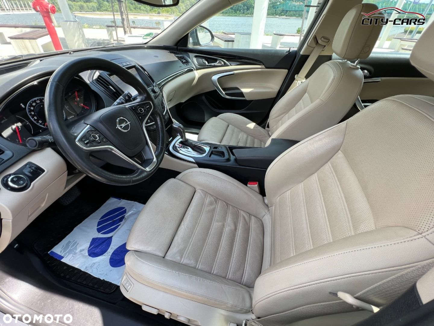 Opel Insignia - 14