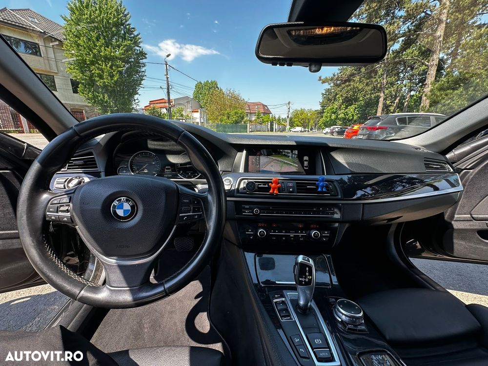 BMW Seria 5 525d xDrive AT - 8