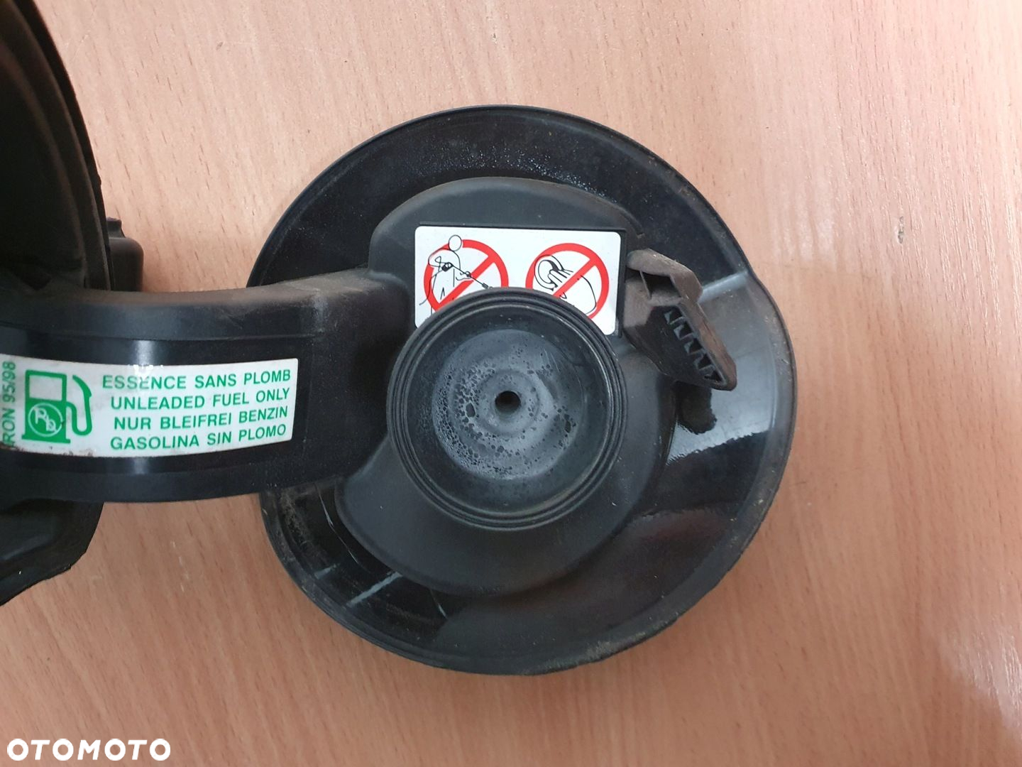 KLAPKA WLEWU PALIWA KOREK SIŁOWNIK CITROEN DS4 9687946880 KTV - 4