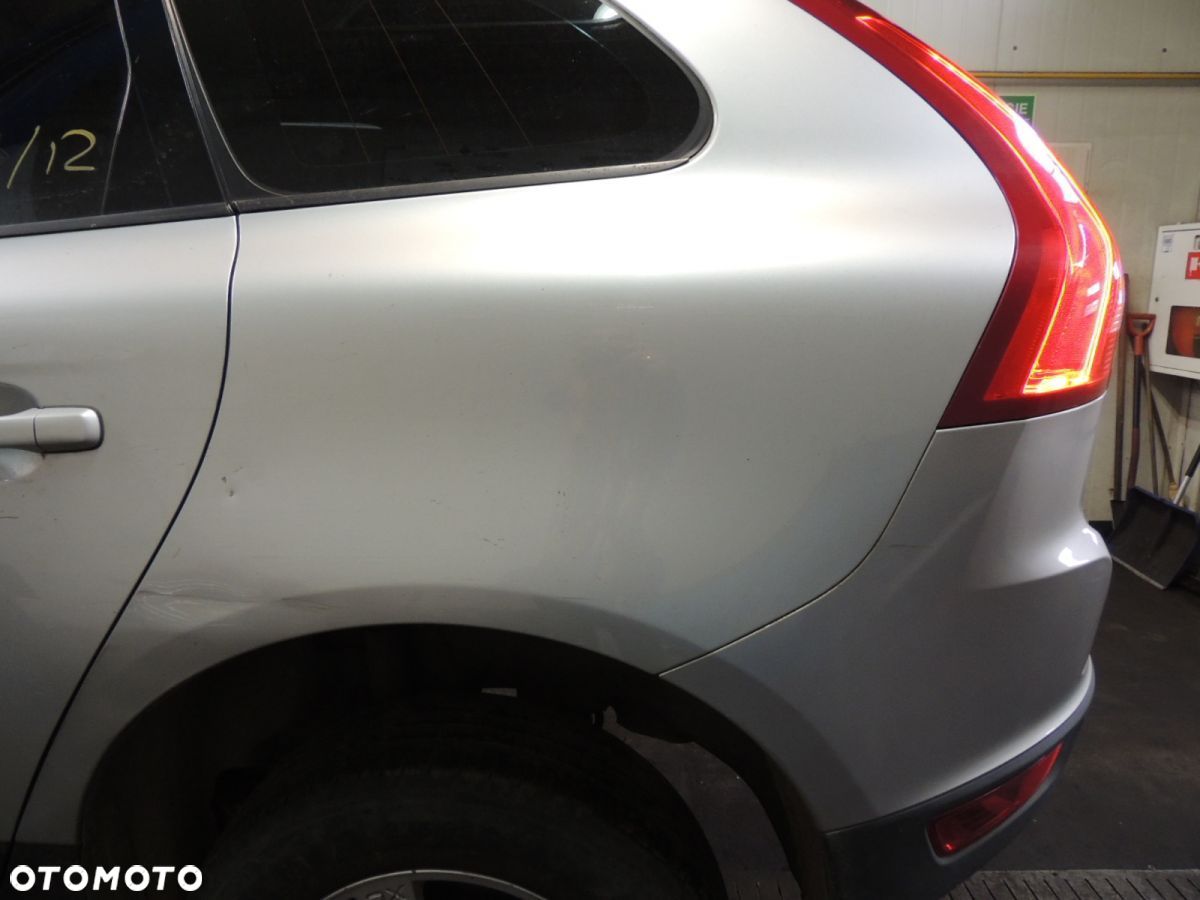 Ćwiartka nadwozia lewy tył VOLVO XC60 - 1