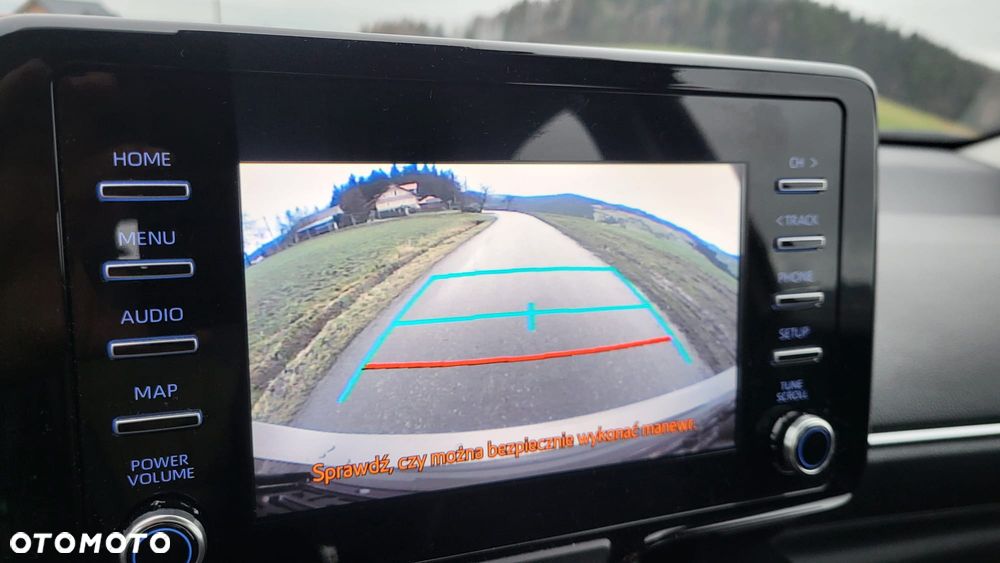 Toyota Yaris Hybrid 100 Active - 14