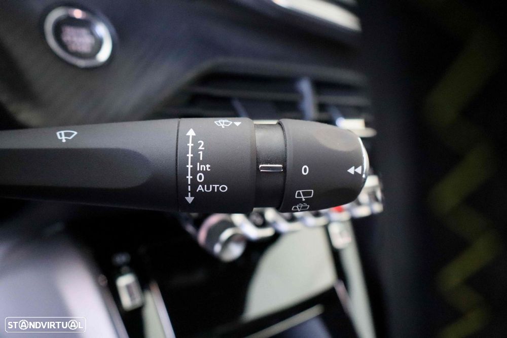 Peugeot e-2008 54 kWh GT - 34