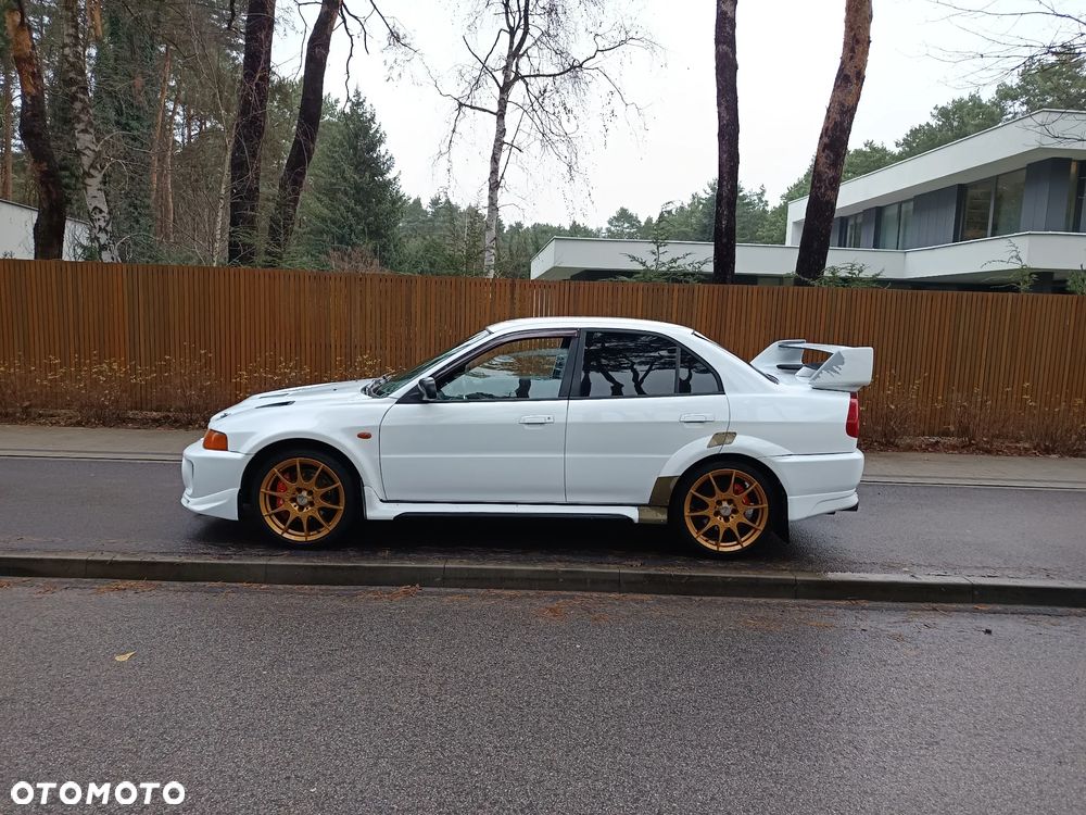 Mitsubishi Lancer Evolution - 17