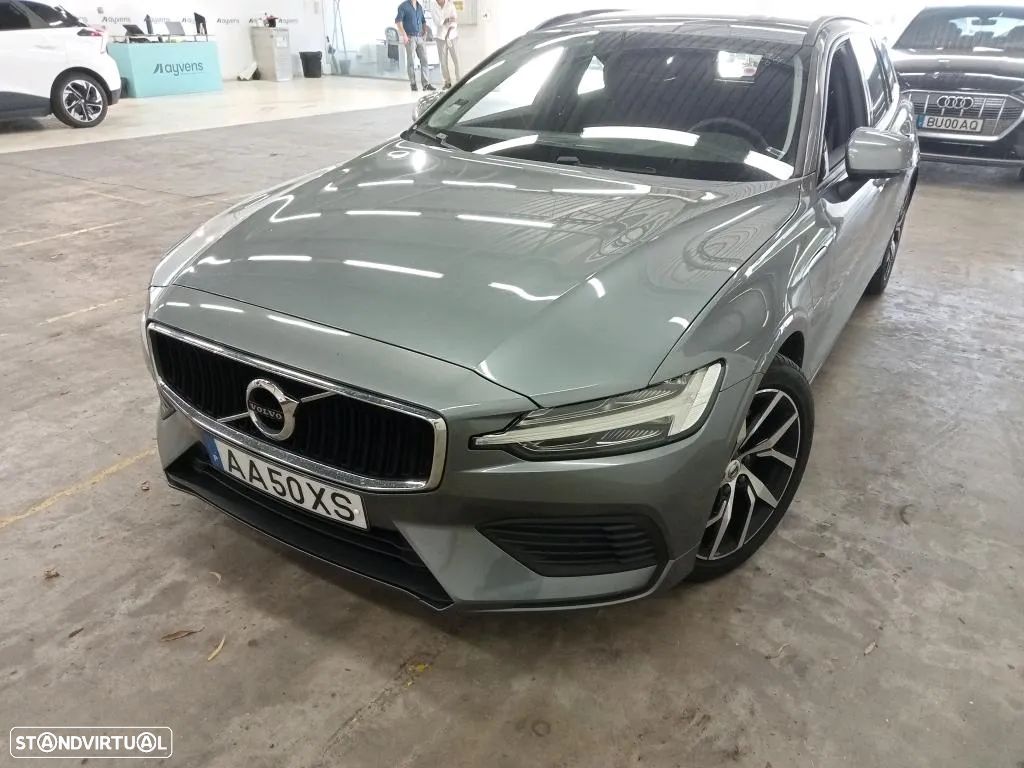 Volvo V60 2.0 T8 AWD TE Momentum - 1