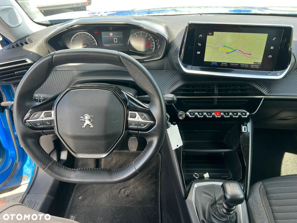 Peugeot 2008 - 10