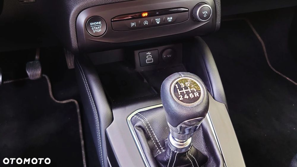 Ford Focus SW 1.0 EcoBoost Titanium X - 19