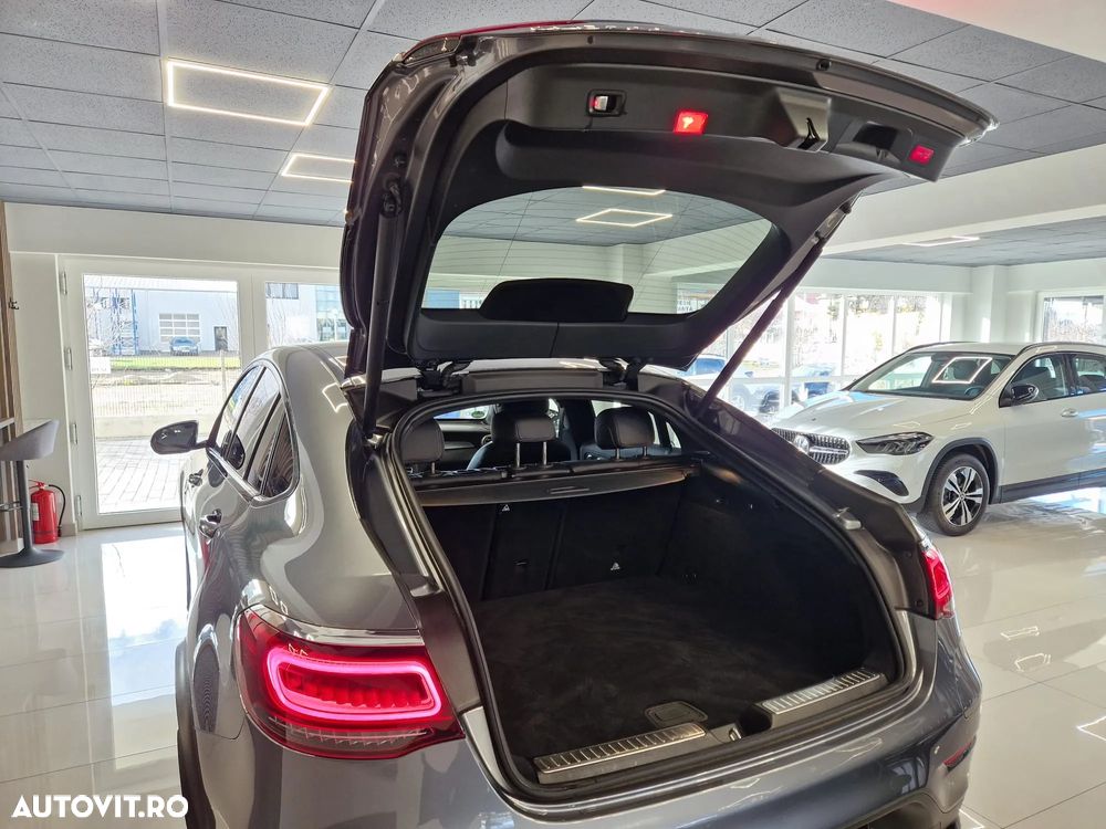 Mercedes-Benz GLC Coupe 300 de 4Matic 9G-TRONIC - 37