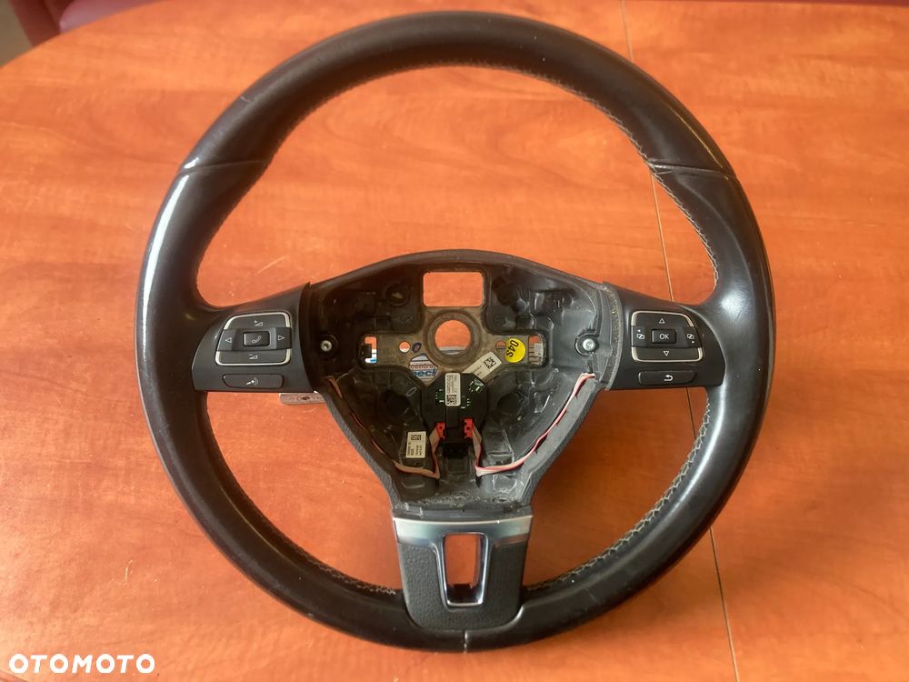 Kierownica multifunkcyjna skóra VW Volkswagen 5k0959542C - 2