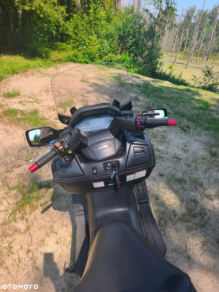 Suzuki Burgman - 10