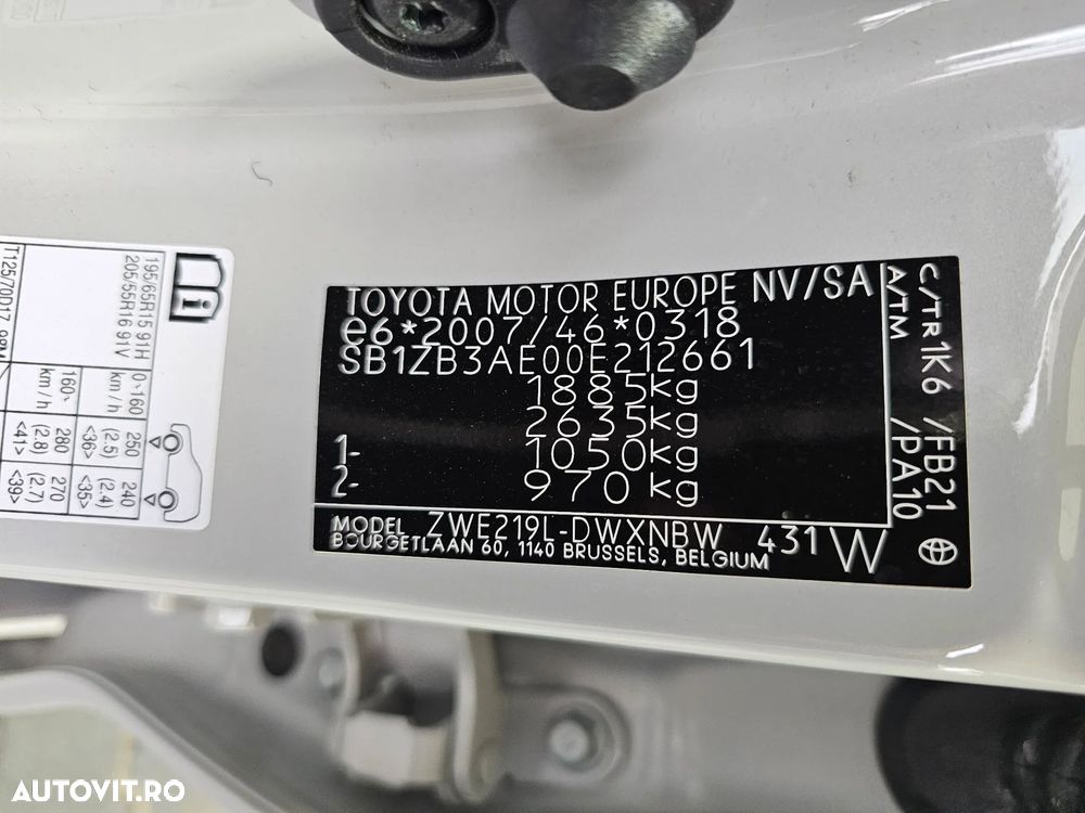 Toyota Corolla 1.8 HSD Business - 28
