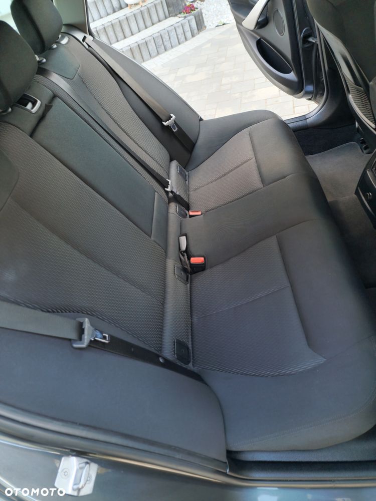 BMW Seria 3 316d Advantage - 25