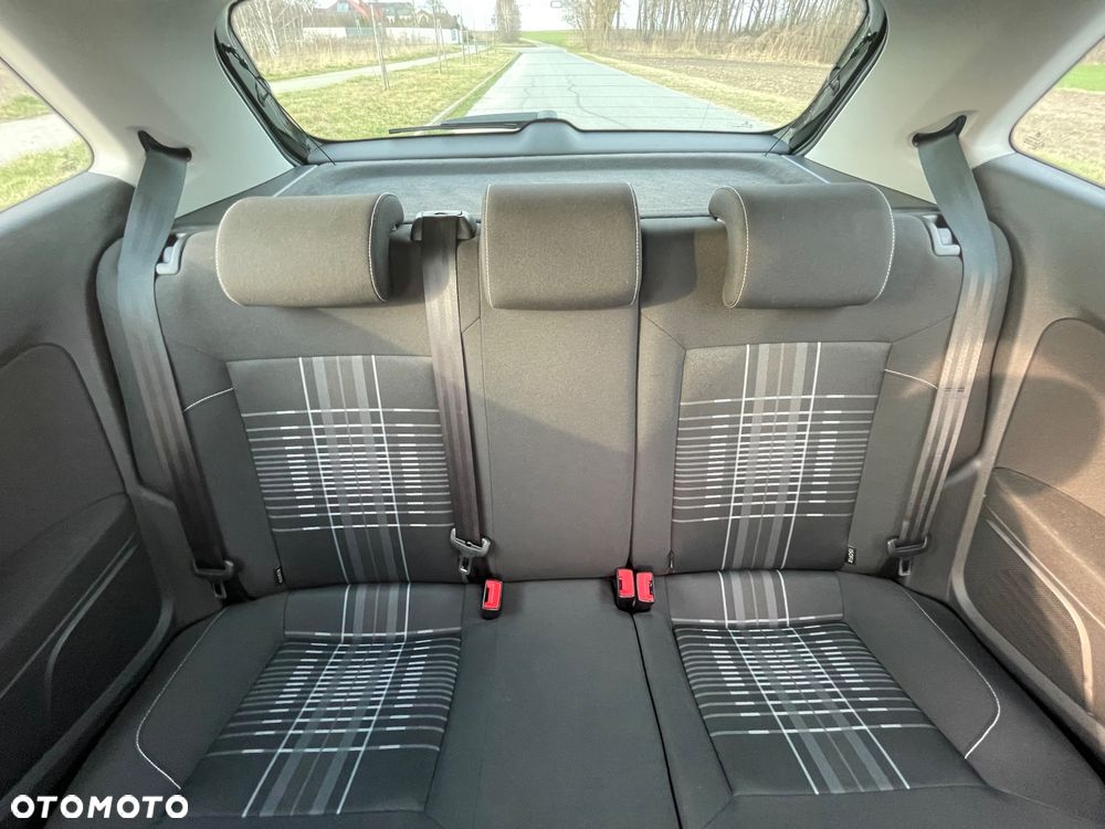 Volkswagen Polo 1.4 TDI BlueMotion - 6