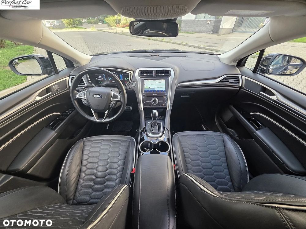 Ford Mondeo SW 2.0 Hybrid Vignale - 12