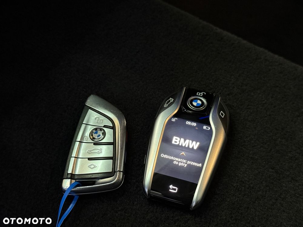 BMW Seria 7 - 35