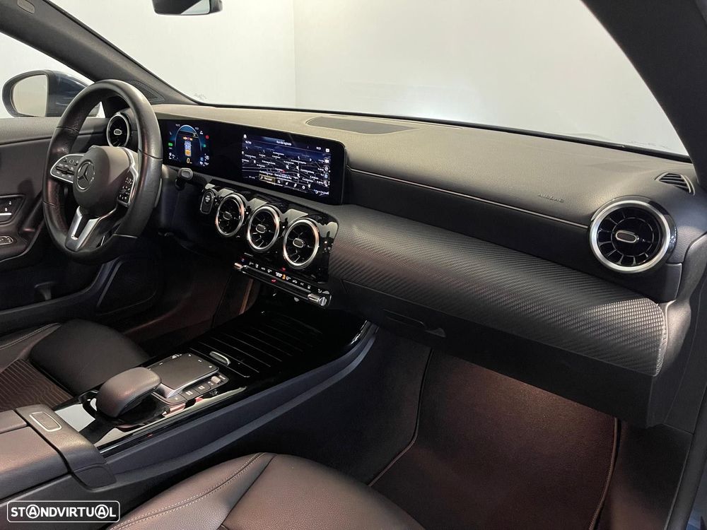 Mercedes-Benz CLA 250 e Shooting Brake Progressive - 13