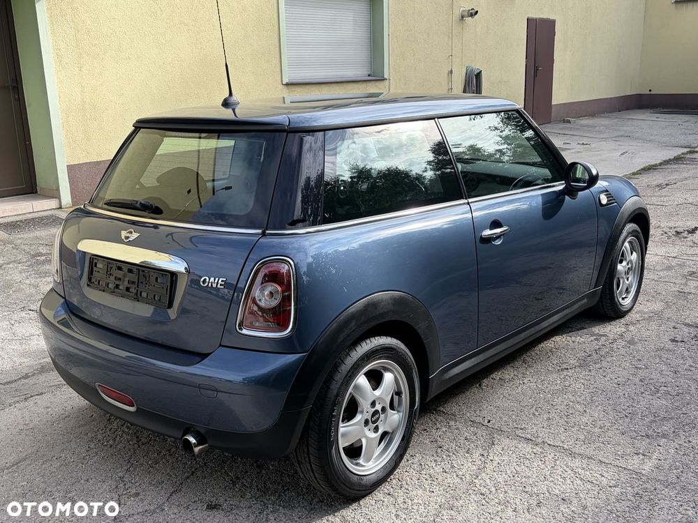 MINI ONE - 12