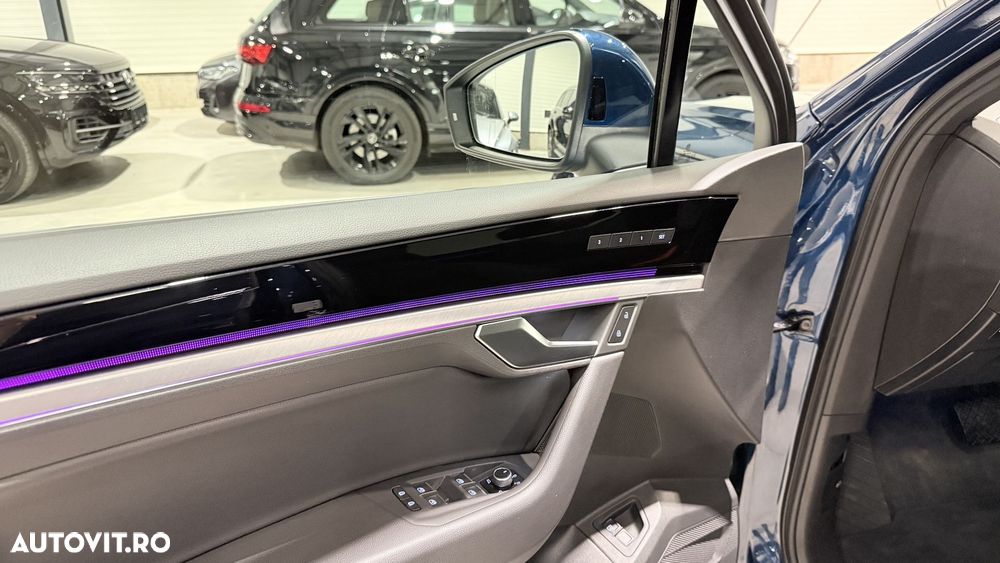 Volkswagen Touareg 3.0 V6 e-Hybrid 4Motion Aut. Elegance - 24