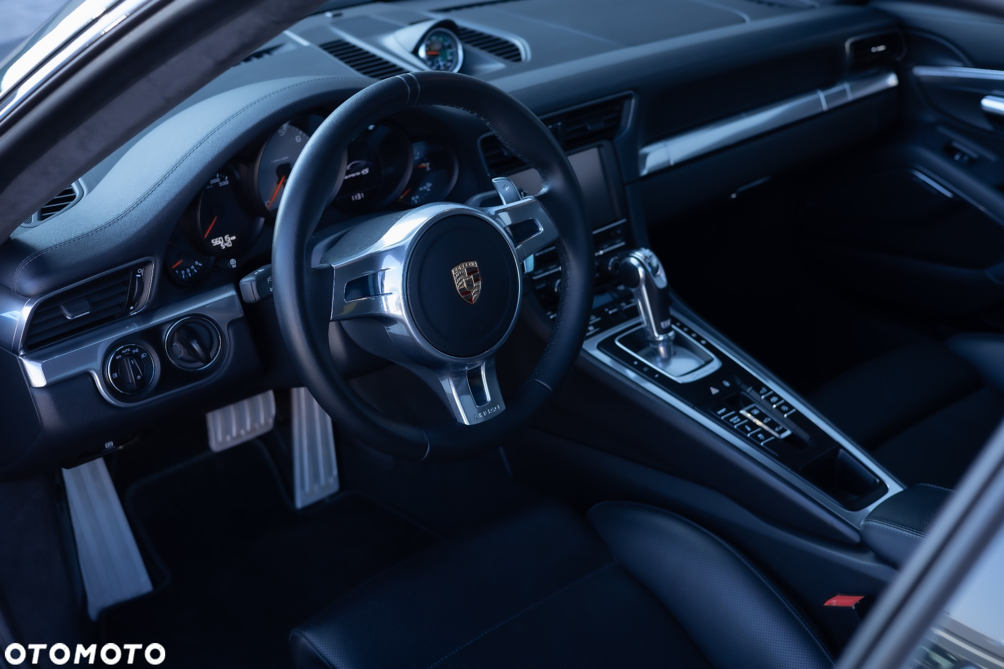 Porsche 911 Carrera 4S PDK - 24