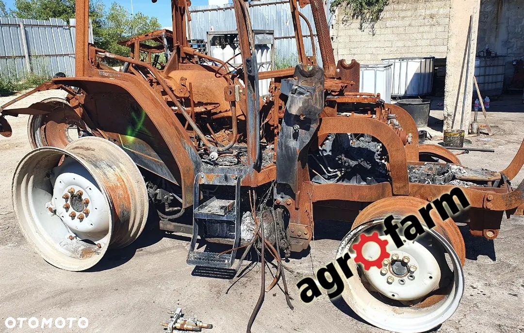 Deutz Agrofarm 85 75 silnik wał skrzynia blok most obudowa piasta - 1