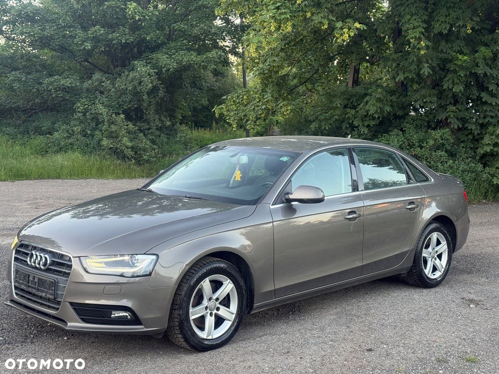 Audi A4 Limousine 2.0 TDI DPF multitronic Attraction - 11