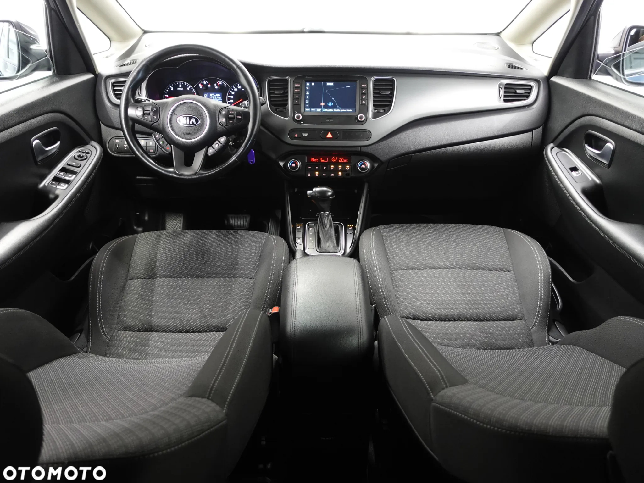 Kia Carens 1.7 CRDi 141 ISG Vision - 27