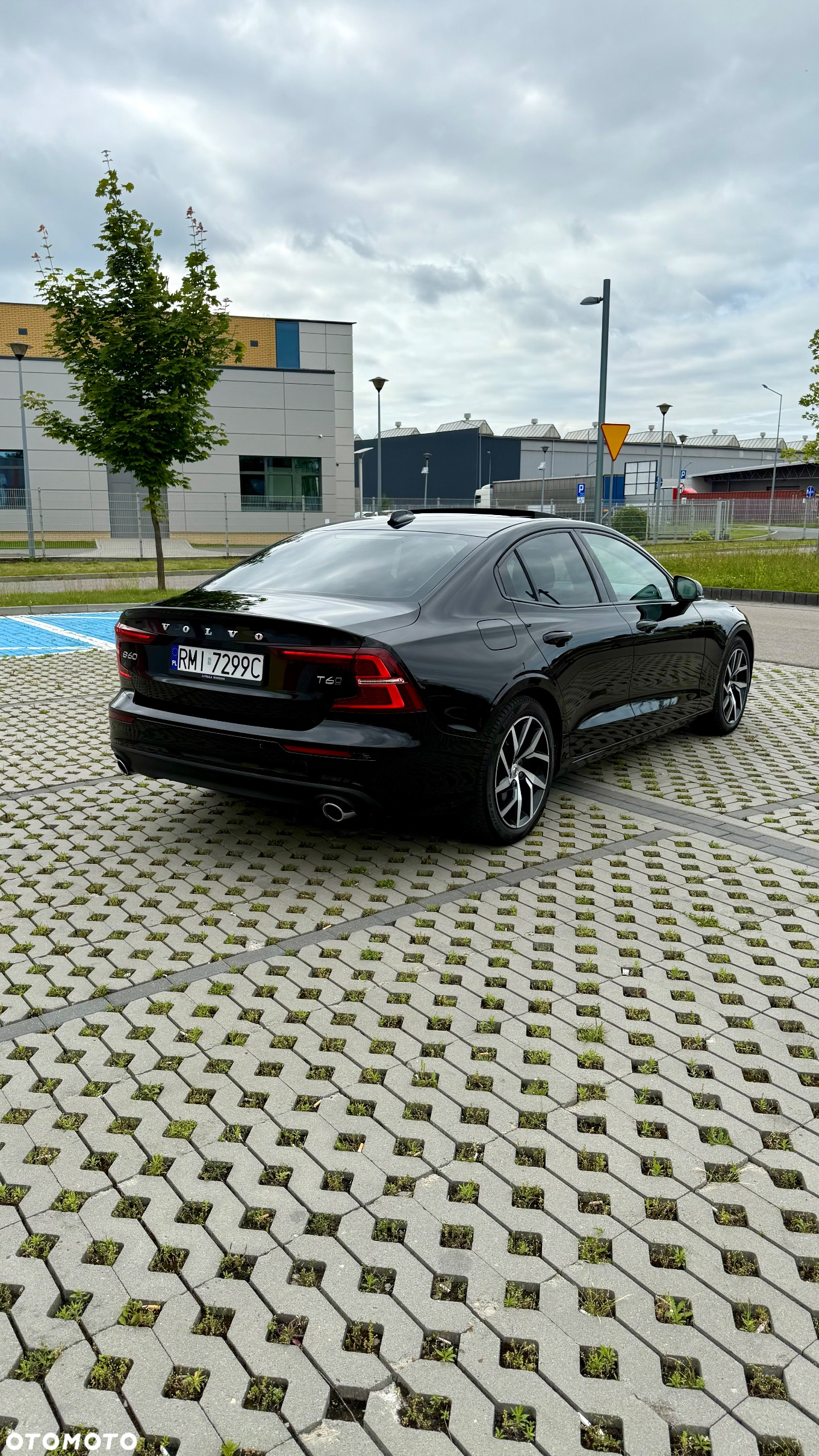 Volvo S60 T6 AWD Momentum Pro - 5
