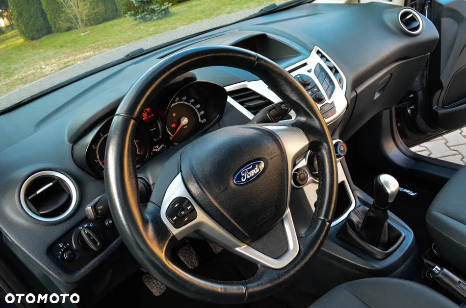 Ford Fiesta 1.25 Ambiente - 19