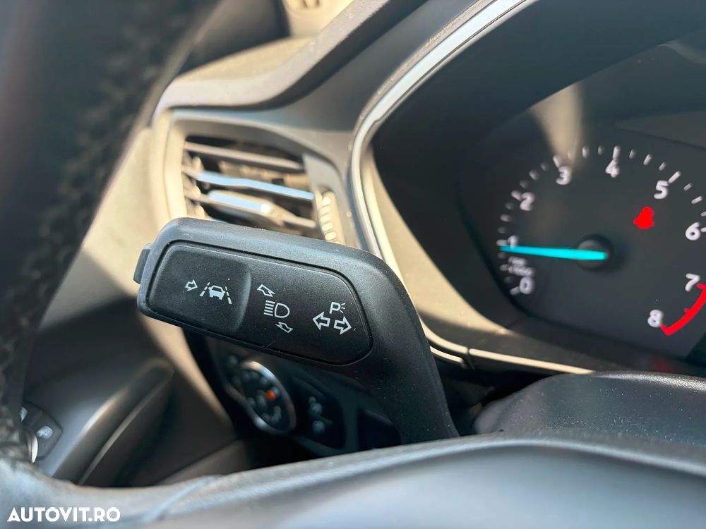 Ford Focus 1.0 EcoBoost Trend Edition - 16
