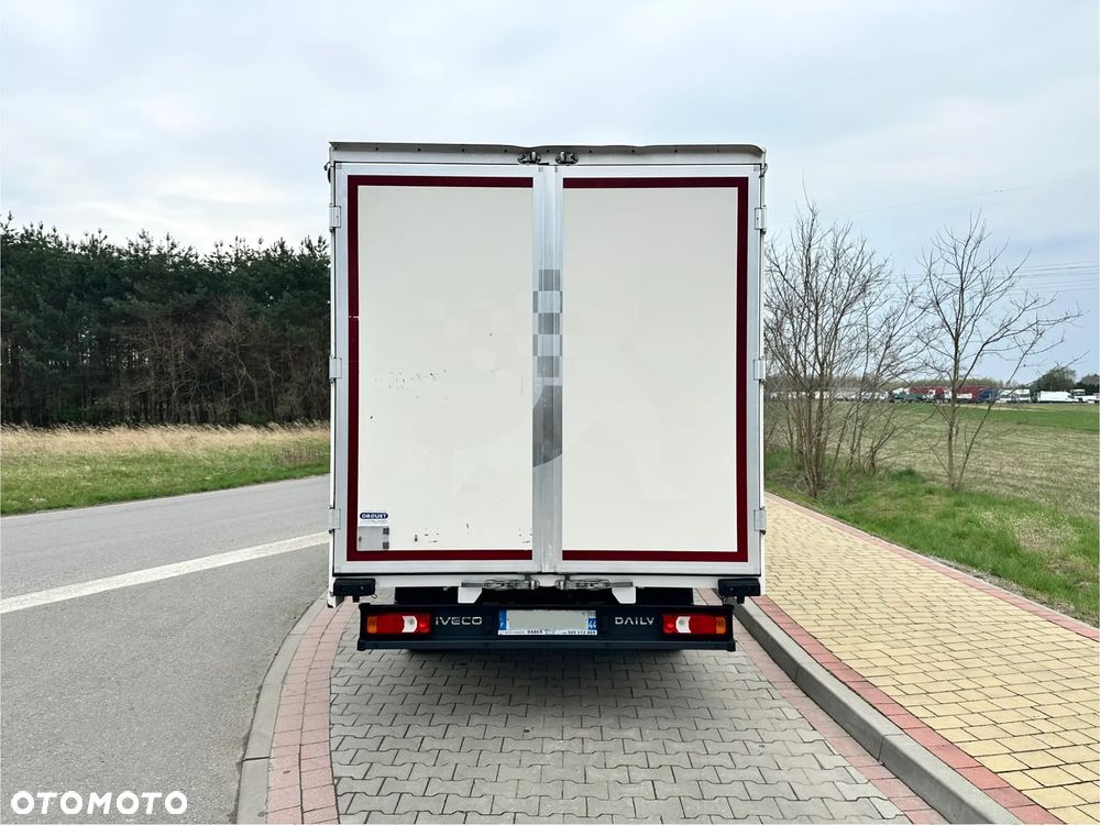 Iveco DAILY 35S180 - 5