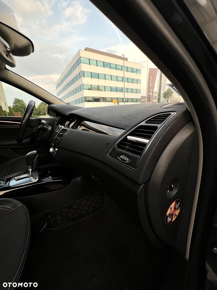 Renault Laguna 2.0 dCi Bose Edition - 15