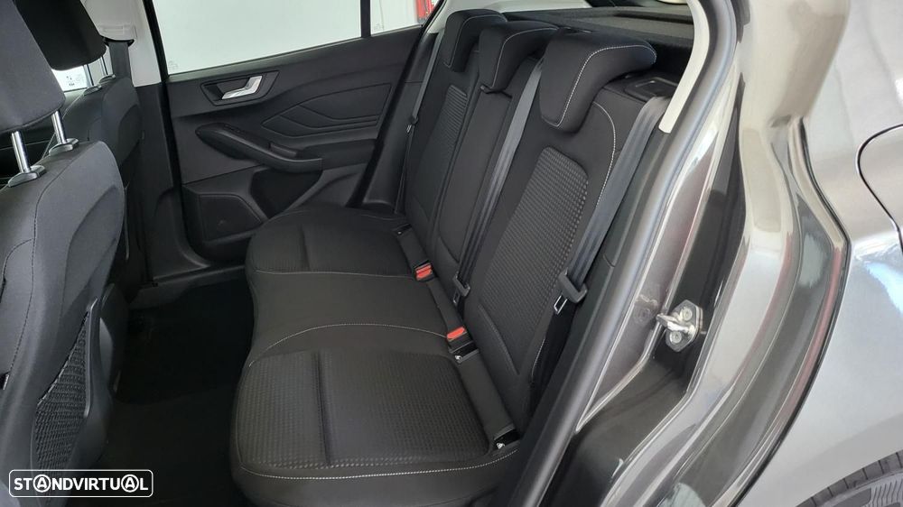 Ford Focus 1.0 EcoBoost MHEV Connected - 24