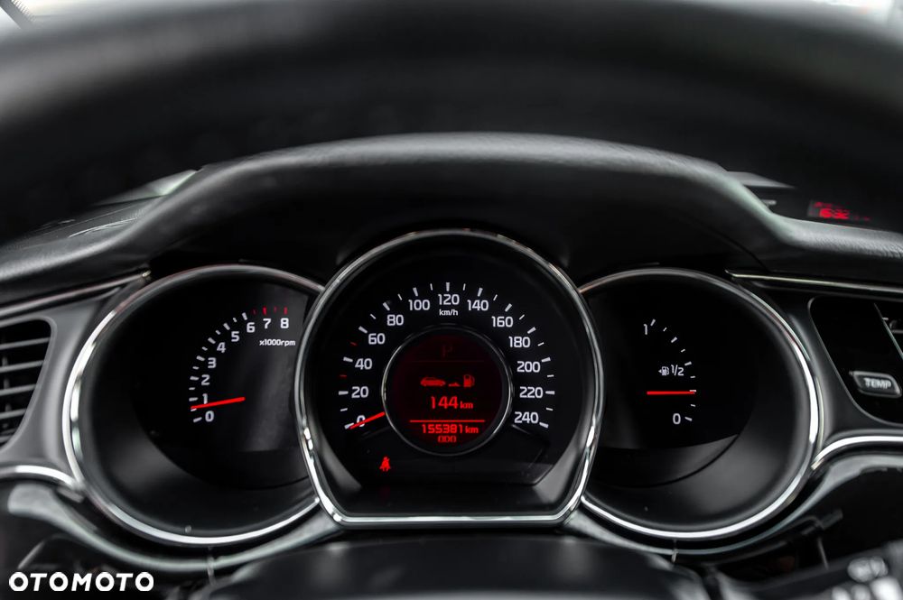 Kia Ceed 1.6 GDI DCT Vision - 19