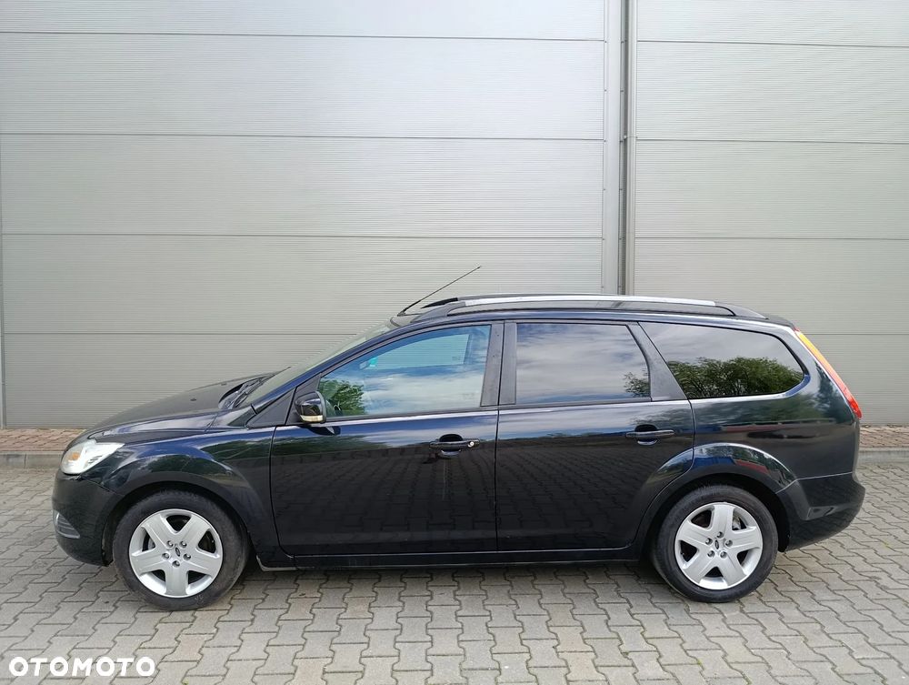Ford Focus 1.6 16V Style+ - 24