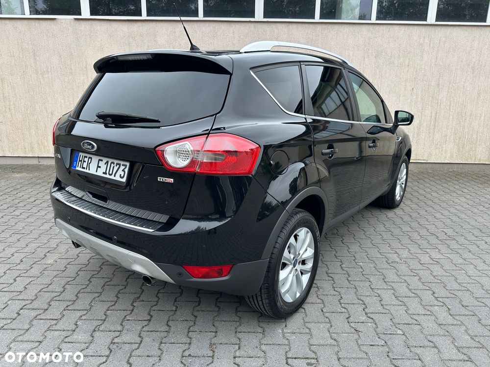 Ford Kuga 2.0 TDCi 2x4 Titanium - 13