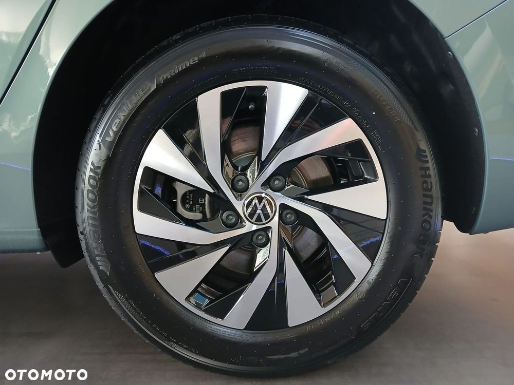 Volkswagen Passat - 9