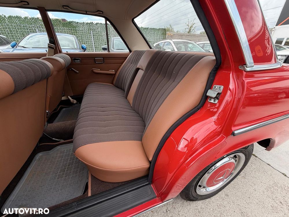 Mercedes-Benz W115 - 17