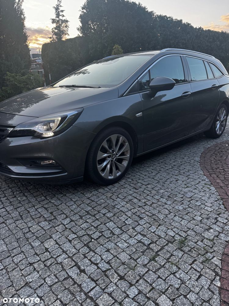 Opel Astra 1.6 CDTI Elite S&S - 2