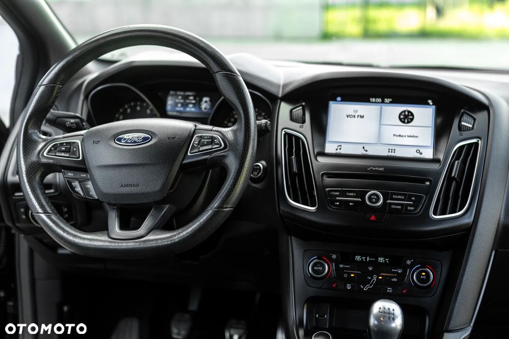 Ford Focus - 25