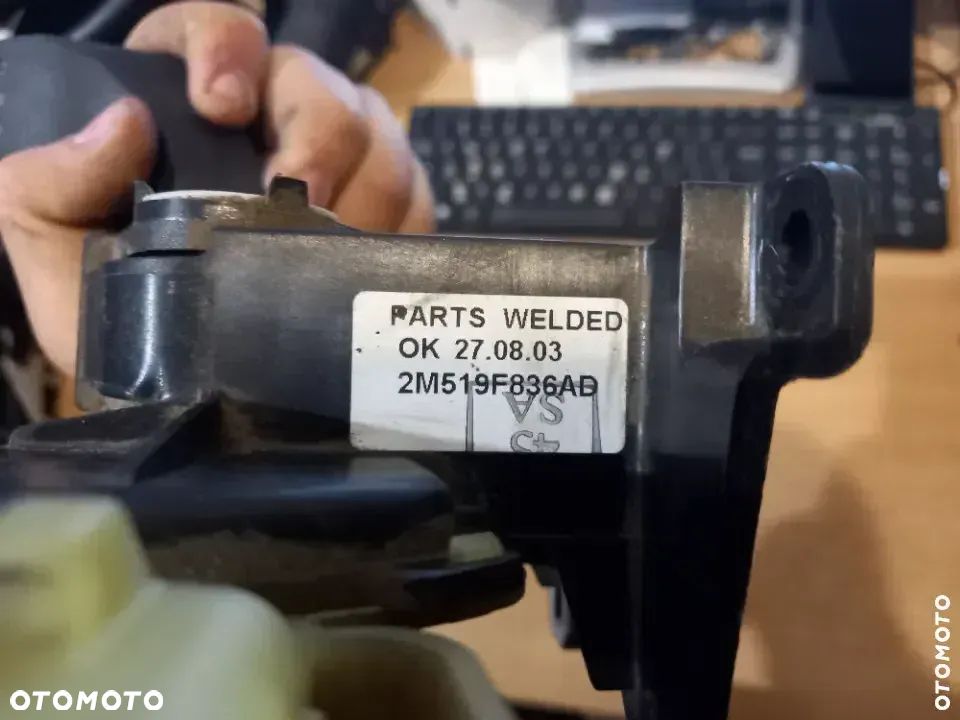 Ford Focus MK1 pedał gazu - 3