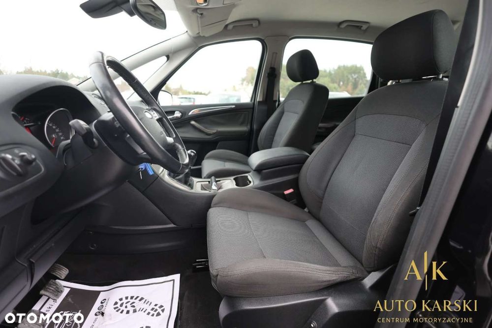 Ford S-Max - 35