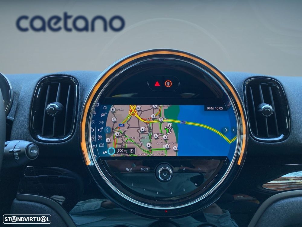 MINI Countryman Cooper SE Premium P. Classic Auto - 9