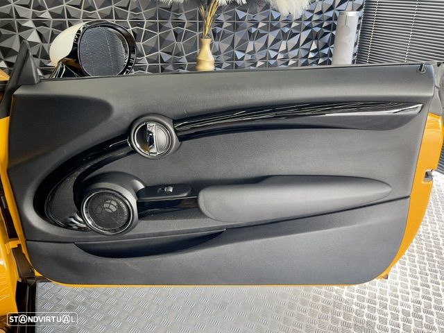MINI 3 Portas Cooper Aut. - 33