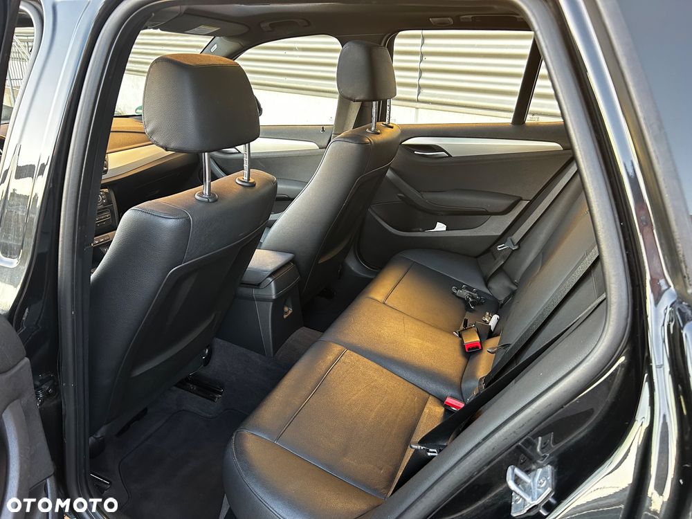 BMW X1 xDrive20d - 10