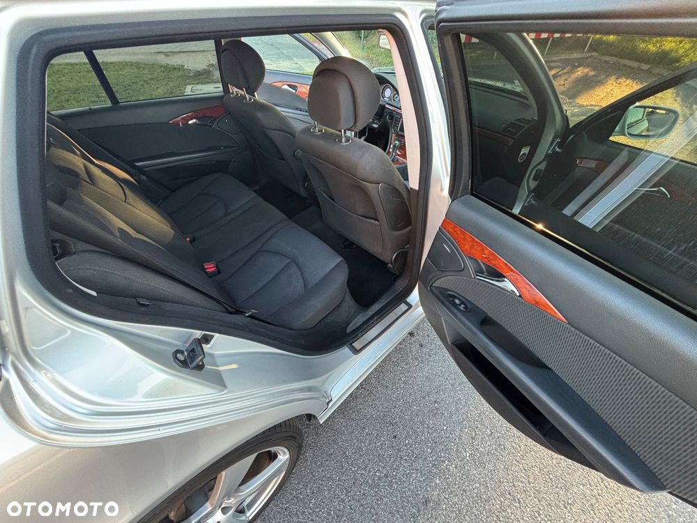 Mercedes-Benz Klasa E 220 T CDI Automatik Classic DPF - 20