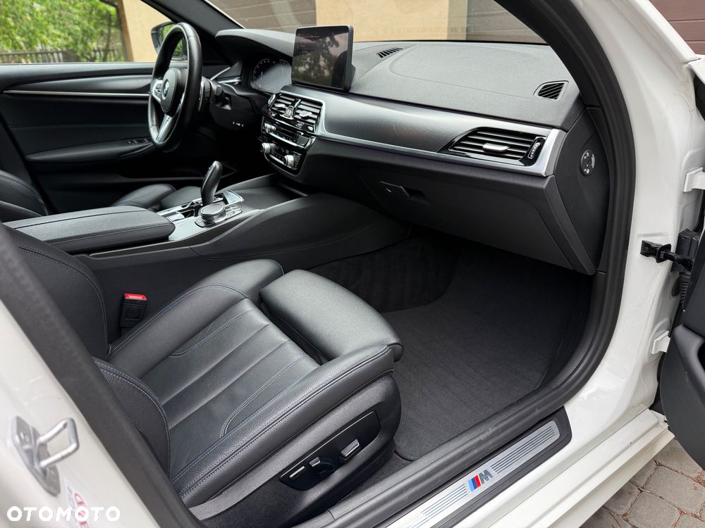 BMW Seria 5 530i GPF M Sport sport - 34