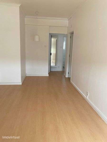 Apartamento T1 remodelado Benfica São Domingos - Grande imagem: 5/12