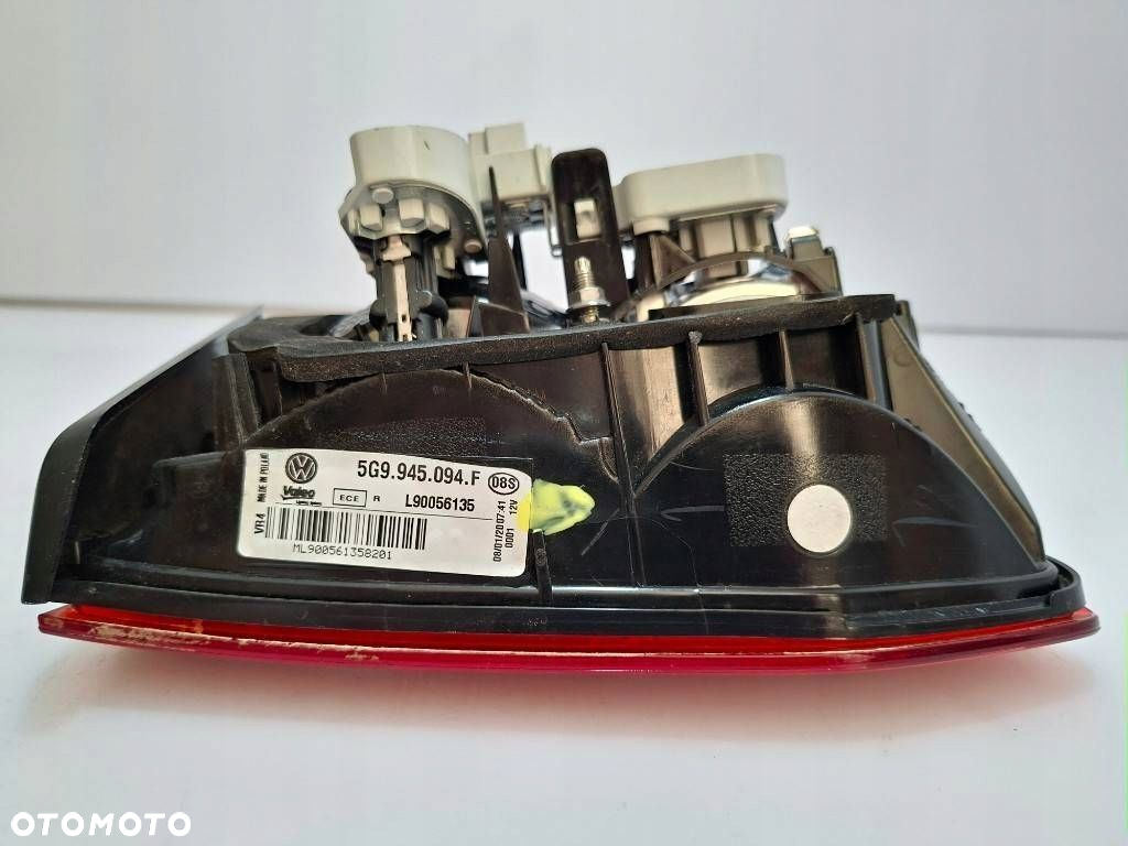 VW Golf VII 2016 Tył strona prawa Lampy tylnej klapy bagażnika 5G9945094F - 11