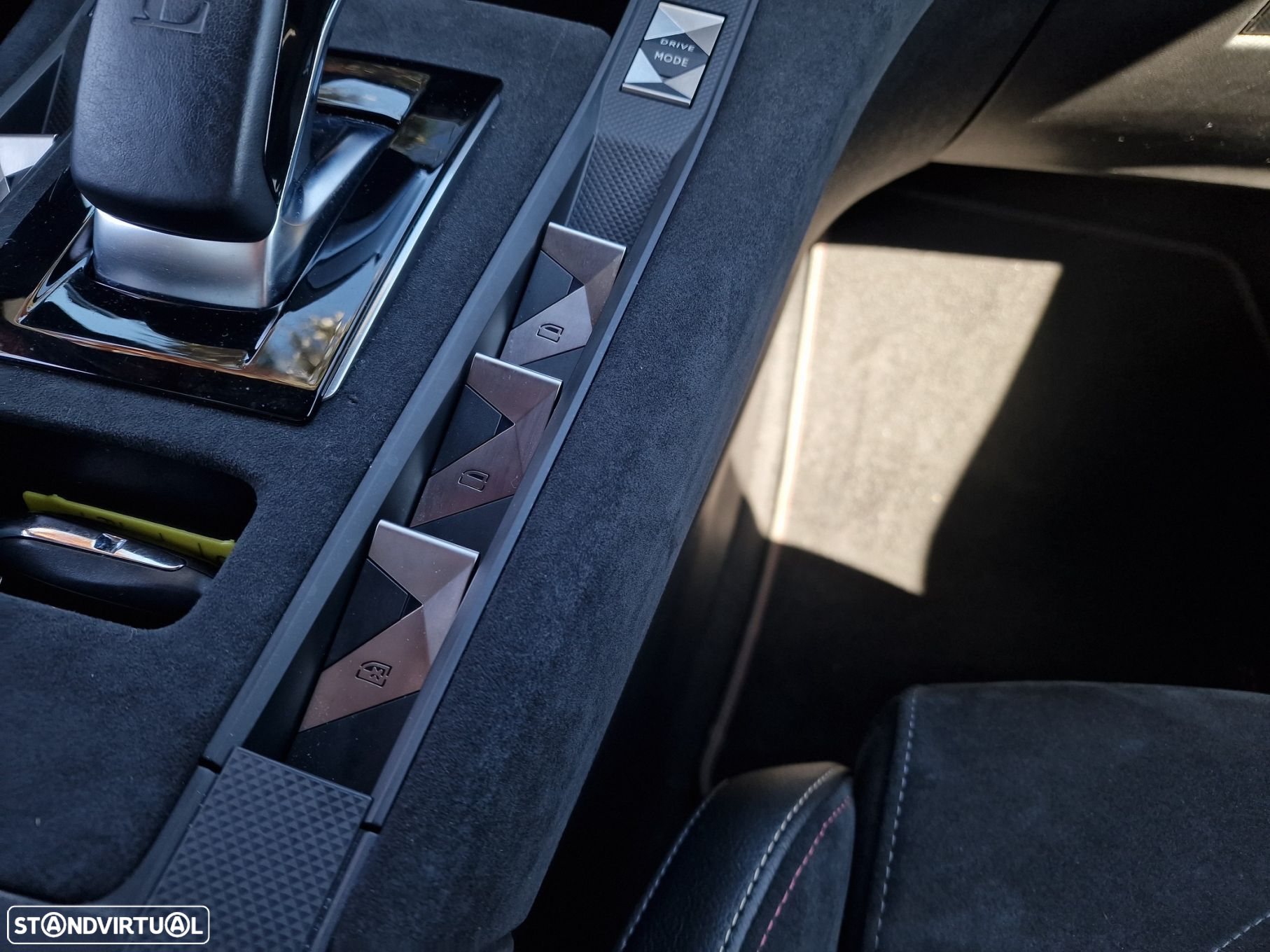 DS DS7 Crossback E-Tense Performance Line+ EAT8 - 33